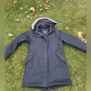 The North Face Women's Black Winter Jacket with fur hood - Excellent condition